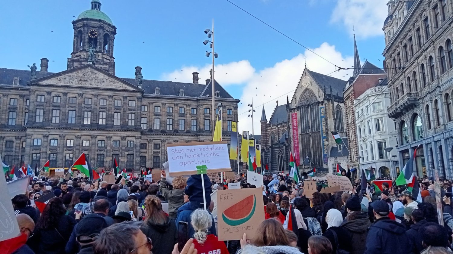 « Vrij Palestine ! » : 20.000 personnes pour Gaza dans les rues d'Amsterdam