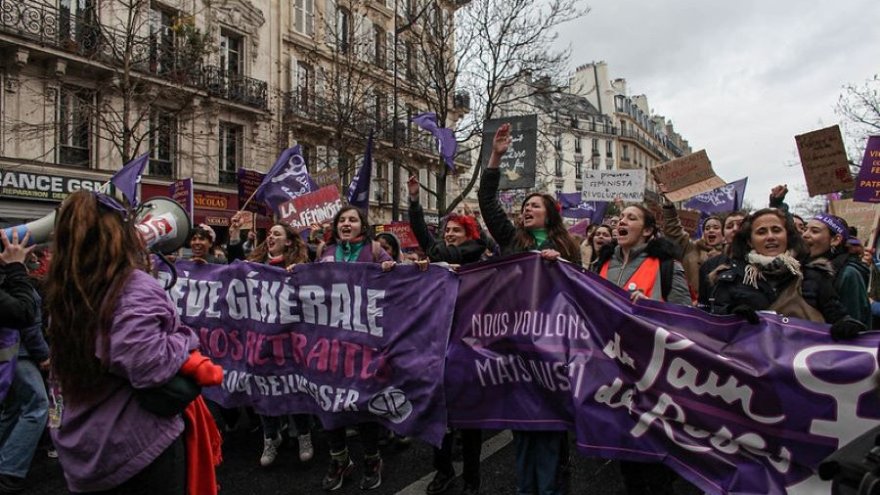 Du Pain et des Roses. Soirée féministe jeudi à Bordeaux pour préparer la manifestation du 25 novembre