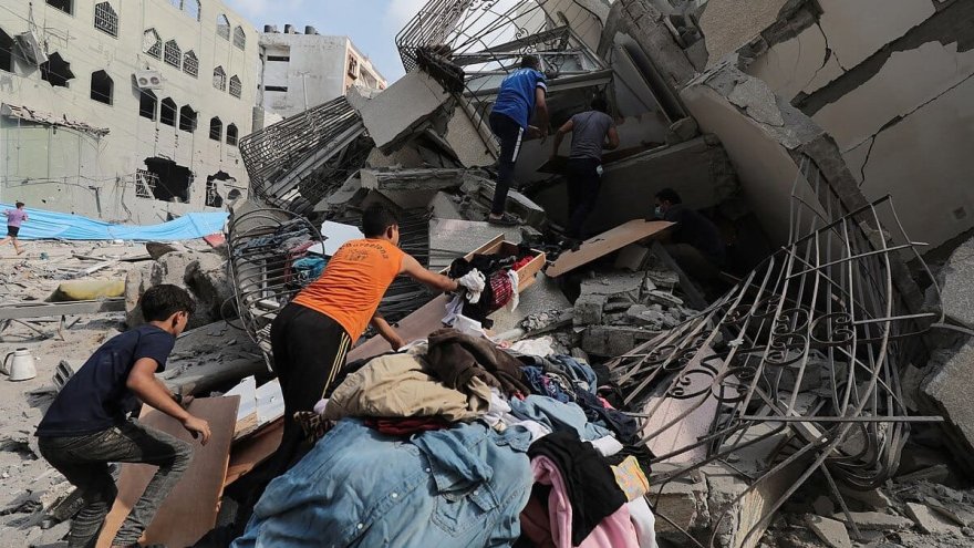 Génocide à Gaza : Israël bombarde et tue 20 palestiniens pendant une distribution alimentaire