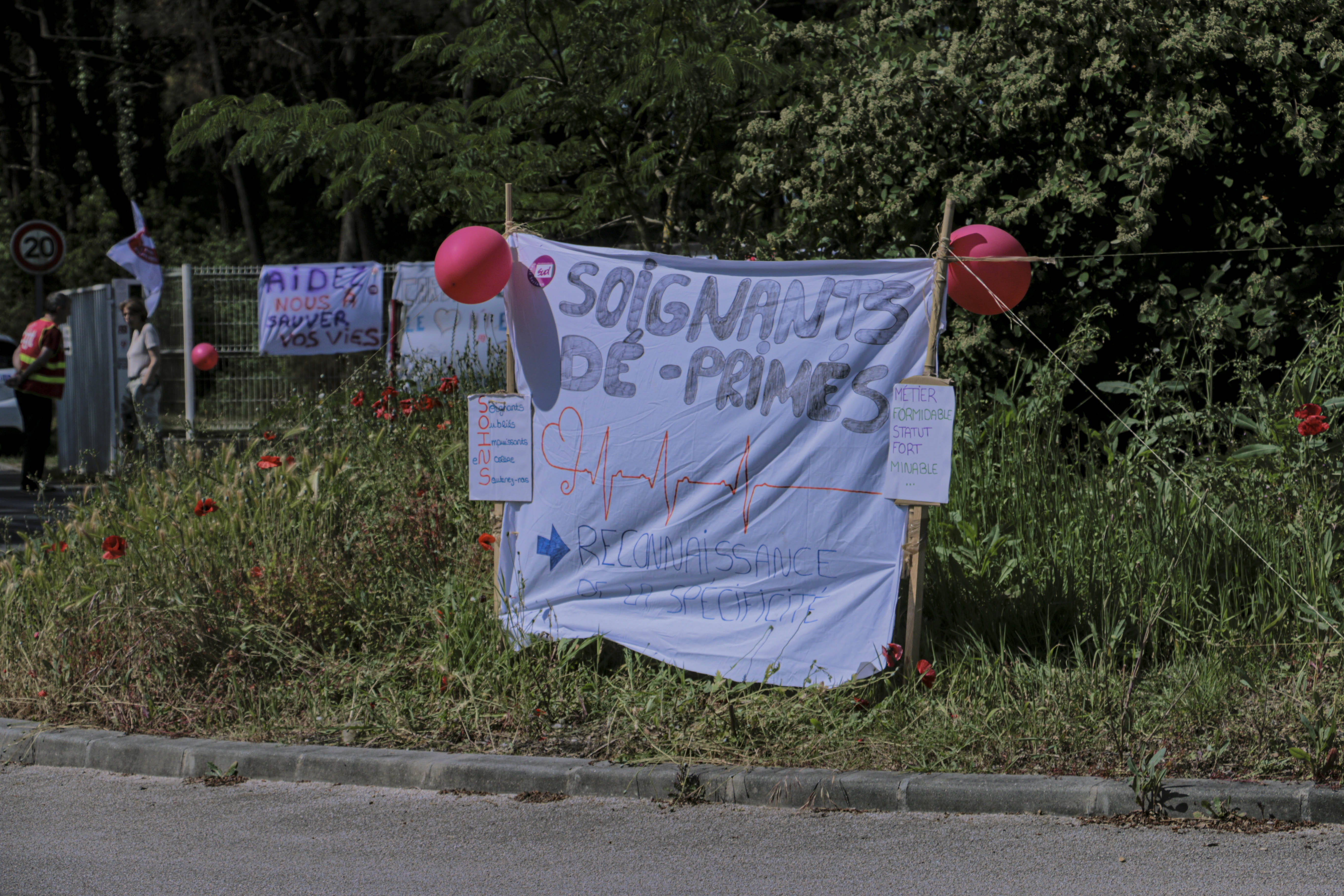 CHU de Bordeaux. La grève du service de réanimation continue : signons la pétition pour les soutenir !
