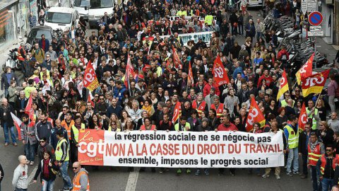 31 mars à Marseille. La manifestation double, les violences policières aussi ! 
