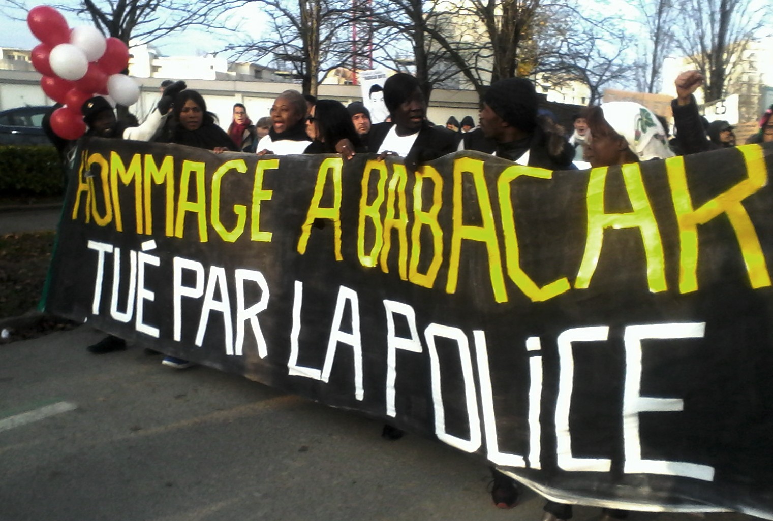 Rennes. 400 personnes exigent vérité et justice pour Babacar Gueye, tué par la police il y a 1 an