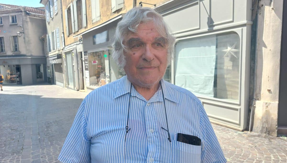 Un militant PCF de 83 ans menotté et interrogé pour avoir interpellé Oliver Dussopt 