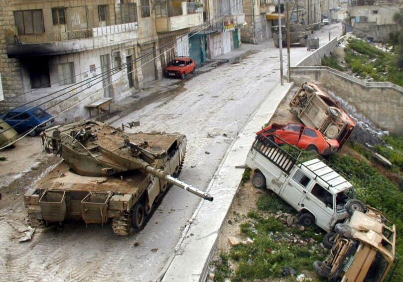 11 morts, chars, avions de chasses, missiles… Israël lance une attaque historique contre la Cisjordanie