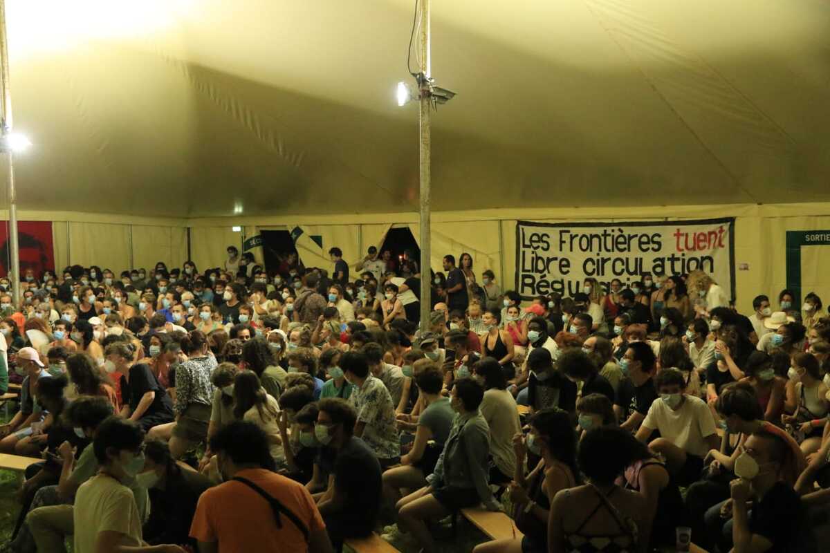 750 travailleurs et jeunes réunis dans les Alpes : l'université d'été de Révolution Permanente est lancée !