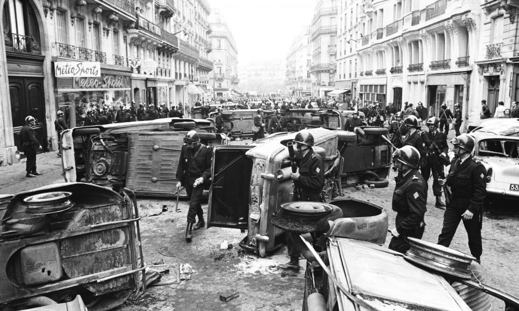 Barricades rue Gay-Lussac, Paris, 11 mai 1968