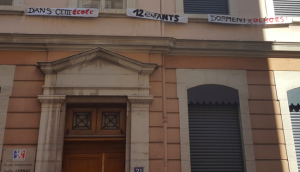 Lyon : La police évacue une école occupée par des parents d'élève