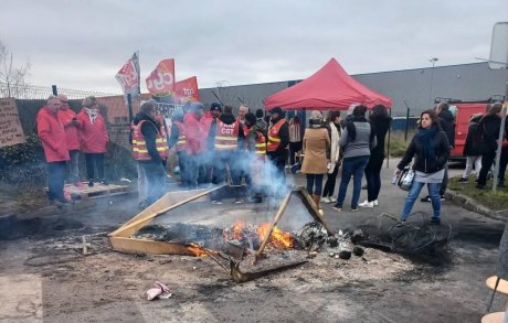 « 40 ans d'ancienneté pour un SMIC » : à Vertbaudet, la grève pour les salaires dure depuis 3 semaines