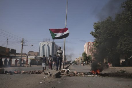 Soudan : la répression fait 125 blessés et un mort, la mobilisation continue contre le coup d'État 