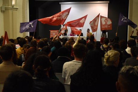 Toulouse. Plus de 150 personnes réunies au meeting pour la grève générale de Révolution Permanente