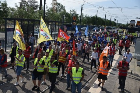 100% de grévistes au métro, piquet massif : la grève de 4 jours commence fort à Tisséo