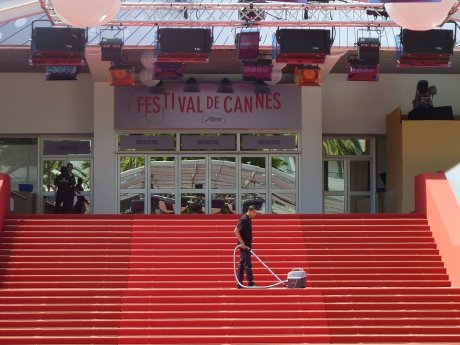 « Un symbole de l'ultra luxe décomplexé » : la CGT coupe le gaz pour le festival de Cannes