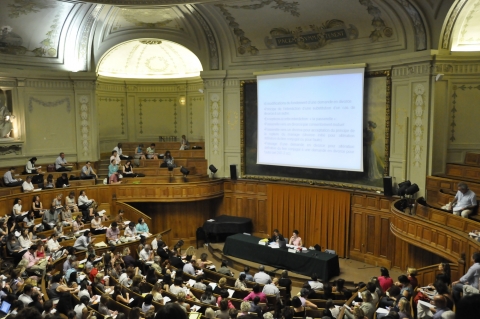Université Paris 1 : quatre départements et la CFVU refusent la sélection à l'université