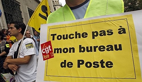 La Poste Paris 13e en grève : Pour l'emploi et le service public !