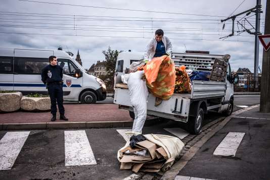 Calais. La police détruit les biens des migrants. Des associations se mobilisent