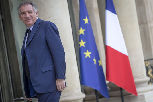 Nouvelle affaire Bayrou : son ancienne secrétaire rémunérée par le Parlement Européen selon le Canard Enchainé