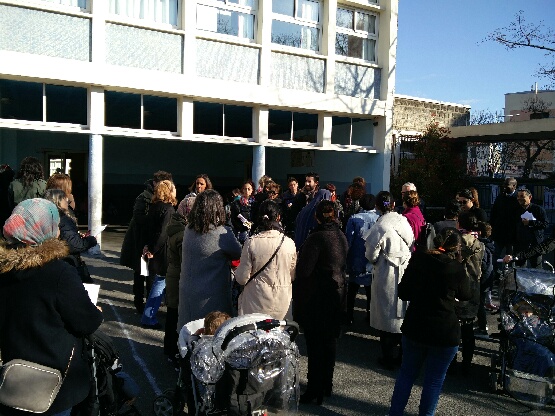 "Des enseignants pour nos enfants". A Bagnolet, des parents d'élèves se mobilisent contre la loi Blanquer