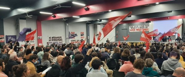 Une campagne et une « nouvelle force politique » : 350 personnes au meeting toulousain de Anasse Kazib