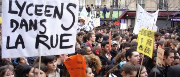 Interview d'une lycéenne mobilisée à Aubervilliers : "On a le droit d'espérer une société meilleure"