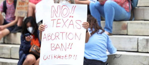 Le Texas adopte une loi restreignant l'accès à l'avortement : une offensive contre les droits des femmes