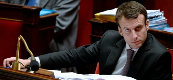 Pour Macron, les Gilets jaunes "radicalisés" ont été conseillés par l'étranger