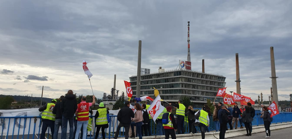 Raffinerie de Feyzin : après 32 jours de grève, le mouvement se durcit 