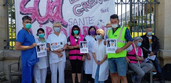 A Bordeaux, dans les rassemblements en soutien aux hospitaliers, tous unis contre le licenciement d'Eric Bezou