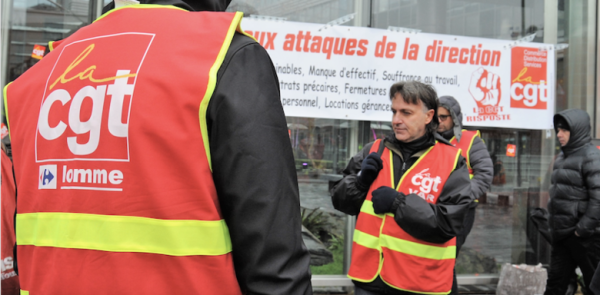 2 400 licenciements chez Carrefour : « on nous prend pour des pigeons ! »