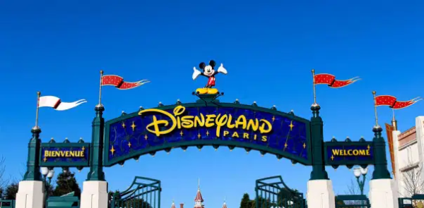Chantage, menaces… Disney licencie 350 intermittents