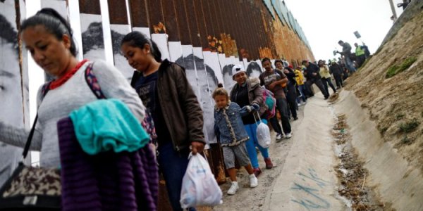 USA. A l'approche des caravanes de migrants Trump veut interdire le droit d'asile aux migrants illégaux