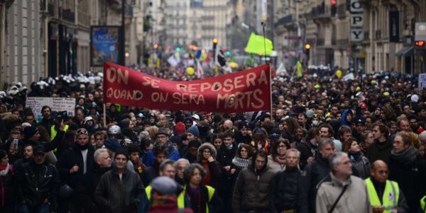 Après le 9 janvier, pas de négociations à Matignon ! L'urgence est de généraliser la grève !
