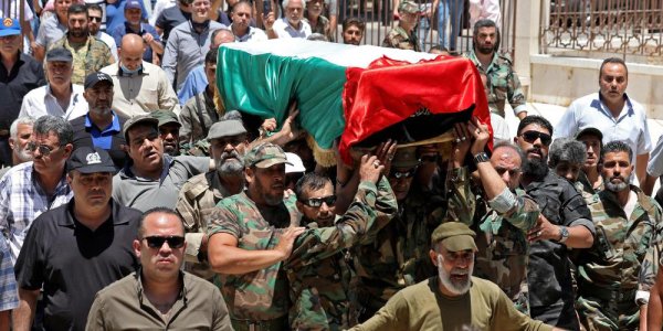 Cisjordanie occupée : l'armée israélienne tue un enfant et tire sur la procession funéraire en son honneur