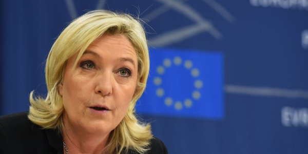 Emplois fictifs, champagne... : Le Pen et ses proches poursuivis pour détournement de fonds européens