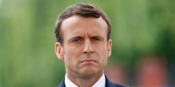 En chute dans les sondages, Macron au niveau de Hollande après 2 mois de pouvoir