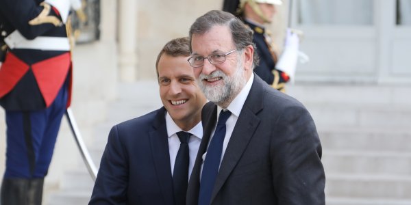 Macron a choisi son camp : celui de la monarchie espagnole