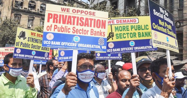 Inde. Un million de travailleurs des banques publiques en grève contre la privatisation