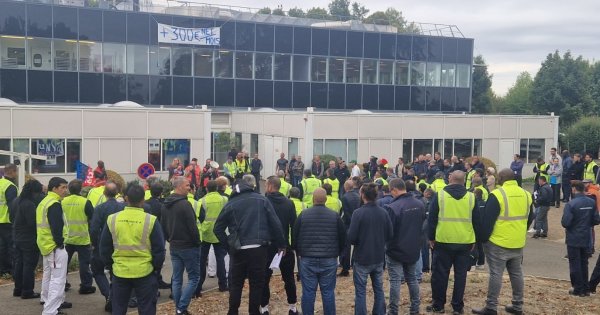 Grève à Air France pour les salaires : « Il faut qu'on bouge tous ensemble ! »