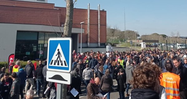 Thalès : après deux mois de mobilisation, les grévistes se préparent à durcir la grève
