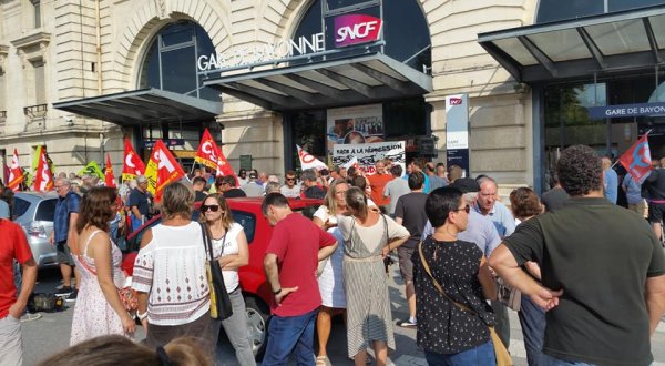 Rassemblement de soutien pour Laurent cheminot de Bayonne et contre la répression des grévistes de la SNCF