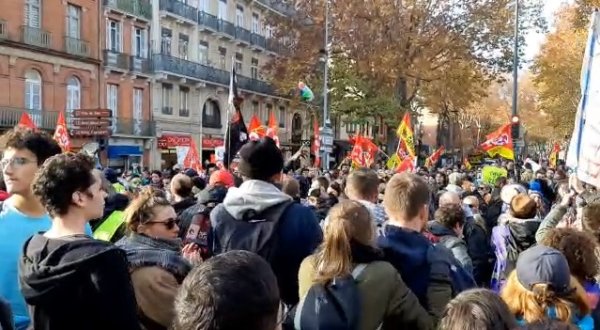 4 000 Gilets jaunes, enseignants, cheminots, jeunes et syndicalistes convergent à Toulouse