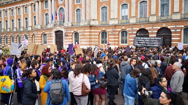 8 mars : Plusieurs milliers de manifestantes dans les rues de Toulouse