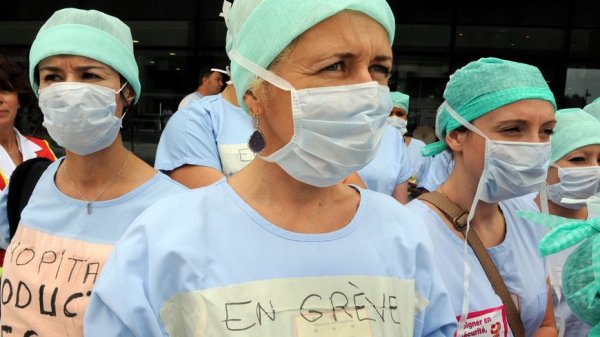 Des gilets jaunes aux blouses blanches : les infirmières en grève ce mardi