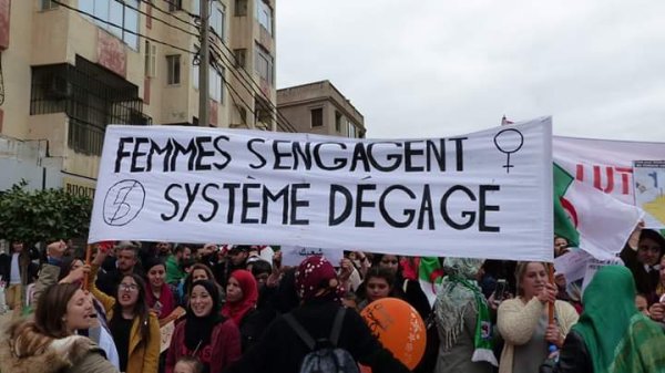 Algérie : les femmes mobilisées en masse pour l'acte III contre Bouteflika et le régime