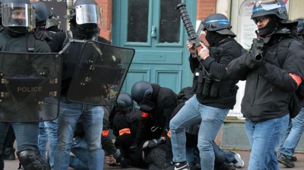 Le rapport qui dénonce les violences policières à Toulouse. 