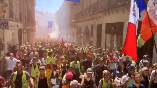 VIDEO. Acte 30 : « On est plus chaud que les lacrymogènes », une pluie de grenades à Montpellier