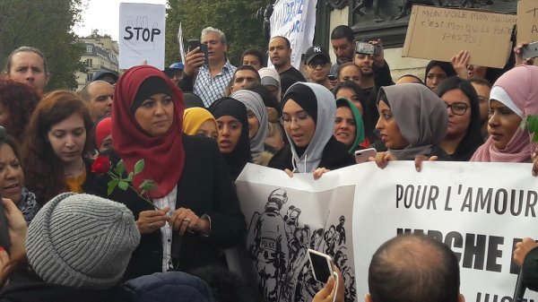 Contre la déferlante islamophobe, près de 2000 personnes rassemblées à Paris