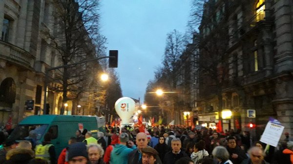 9 janvier. Lille : 15 000 manifestants déterminées !