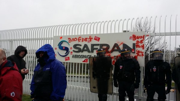 Safran veut imposer un « accord » « transformation activité » pour baisser les salaires