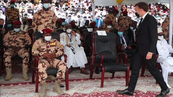 Mort d'Idriss Déby : Macron accourt aux funérailles du dictateur et assure son soutien à la junte