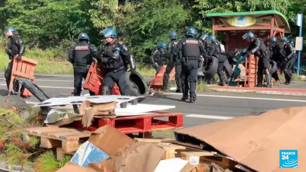Répression en Guadeloupe : les organisations de gauche doivent appeler à une grande action de solidarité